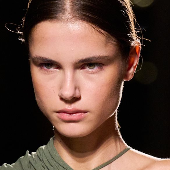 3 δραστικά συστατικά στο skincare που θα βλέπουμε παντού το 2026