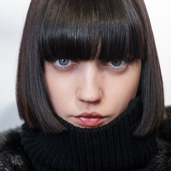 2 high–fashion hairstyles που αξίζει να δοκιμάσεις