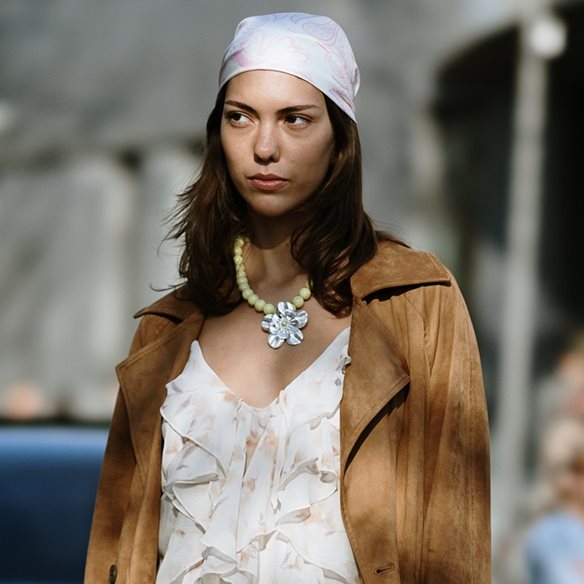 Αυτά τα 5 πουκάμισα από τη ZARA θα σε μεταφέρουν πίσω στα 70s για λιγότερο από 30 ευρώ