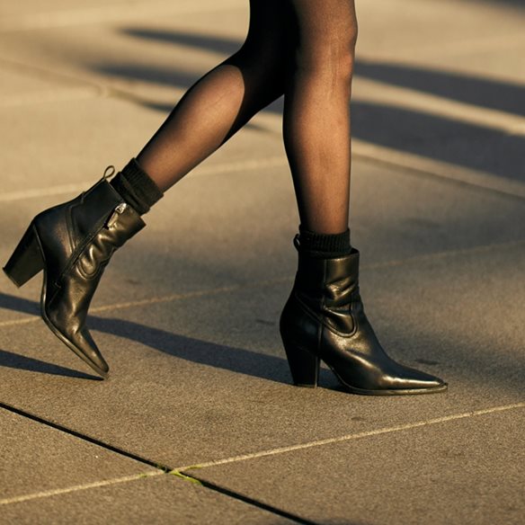 5 μποτάκια που θα αποθεώσουν την εμφάνισή σου στο γραφείο και πώς να τα φορέσεις