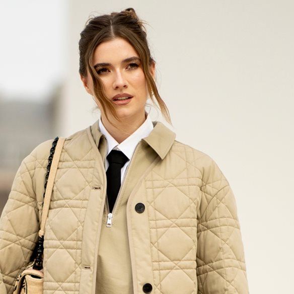 Με αυτό το καπιτονέ τζάκετ από H&M θα "βγάλεις" όλη την άνοιξη