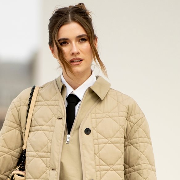 Το ελαφρύ μπουφάν από ZARA που λατρεύουν οι Σκανδιναβές κοστίζει 30 ευρώ