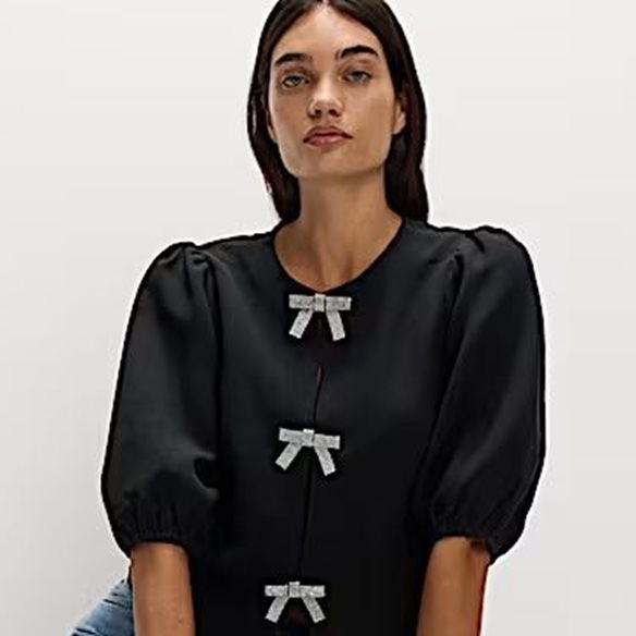 5 κομμάτια από Marks & Spencer που θα αναβαθμίσουν σχεδόν μαγικά τις festive εμφανίσεις σου