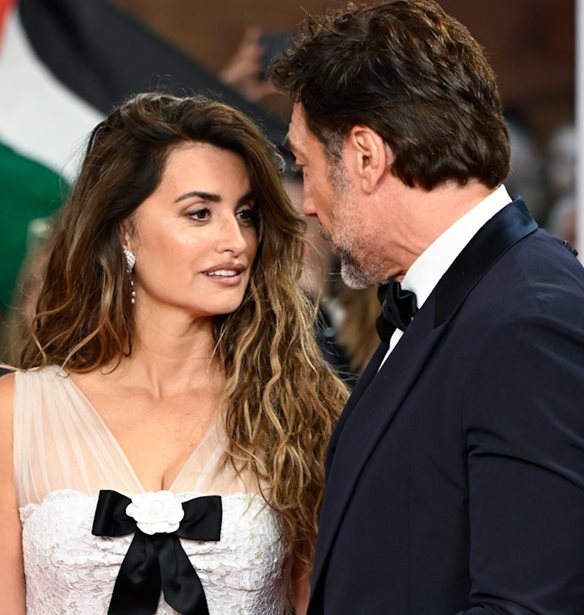 H Penélope Cruz και o Javier Bardem γίνονται viral με τον χορό τους στη συναυλία του Lenny Kravitz