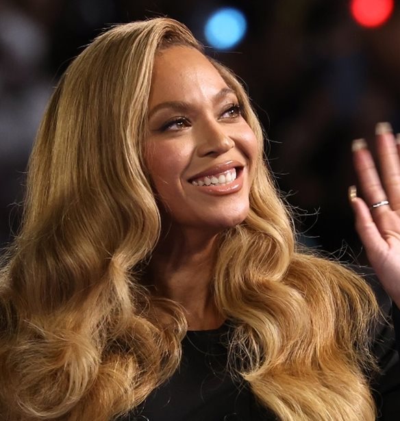 Beyonce: Οι κόρες της, Blue Ivy και Rumi Carter έκλεψαν την παράσταση στην έναρξη της περιοδείας της