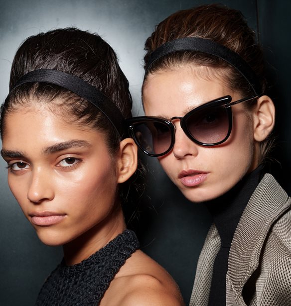 Max Mara SS26: Το χτένισμα και το μακιγιάζ στο show συνδύαζαν τον δυναμισμό, τη φρεσκάδα και το στυλ