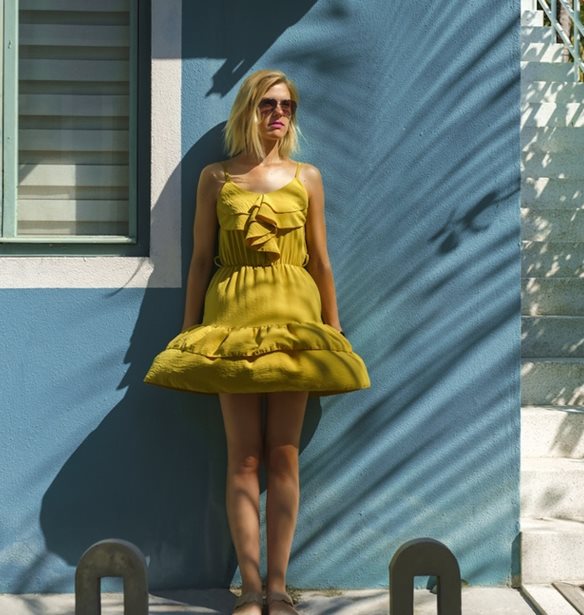 Τέλος οι μπεζ τόνοι το 2026: Η τάση που που επιστρέφει μετά από έναν αιώνα για να σώσει τη διακόσμηση στο σπίτι μας