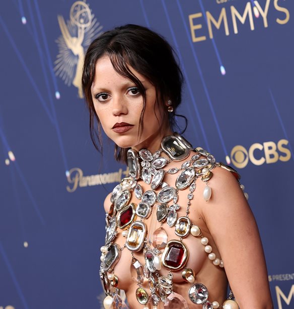 Emmy Awards 2025: Τα πιο εντυπωσιακά beauty looks που ξεχώρισαν