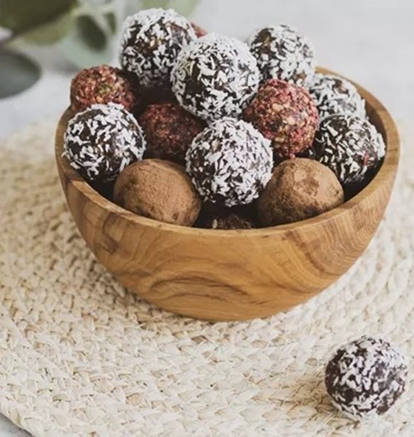 6 φθινοπωρινές συνταγές για energy balls - υγιεινά, λαχταριστά και γεμάτα ενέργεια
