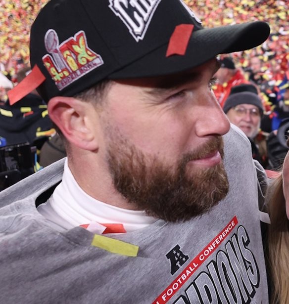 Taylor Swift: Παντρεύτηκε κρυφά τον Travis Kelce;