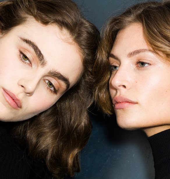 Youth Beauty: 2 οροί προσώπου που διατηρούν νέα την επιδερμίδα