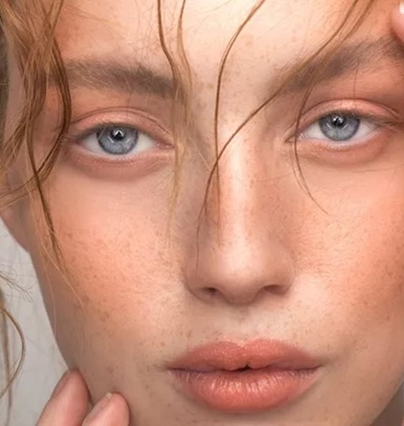 Αυτό το serum με υαλουρονικό κοστίζει κάτω από 4 ευρώ και αναζωογονεί την επιδερμίδα