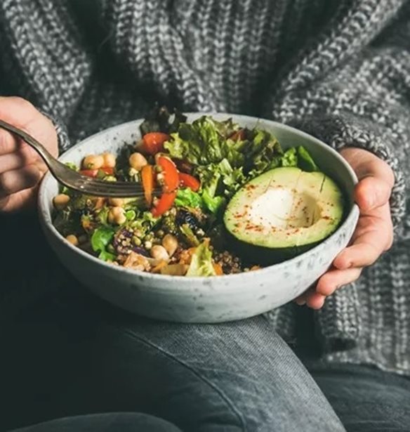 Ο μύθος των θερμίδων: Αυτή η διατροφή σε βοηθά να "καις" πιο γρήγορα!