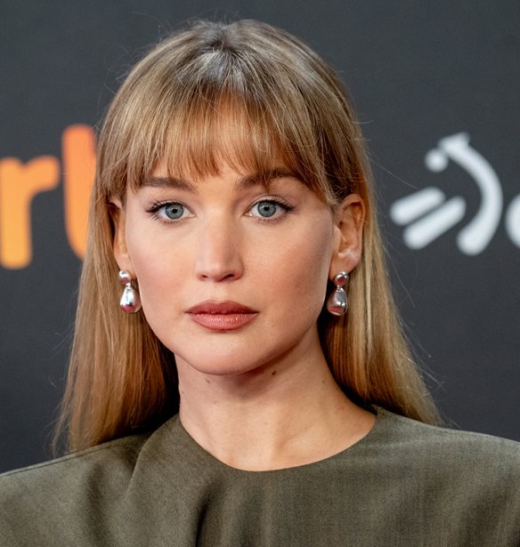 Η Jennifer Lawrence μάς χάρισε το απόλυτο inspo για τα καθημερινά looks στο γραφείο