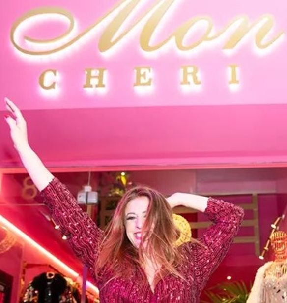 Σύγχρονο στυλ και glam vibes στην εκδήλωση για το grand opening του "Mon Cheri"