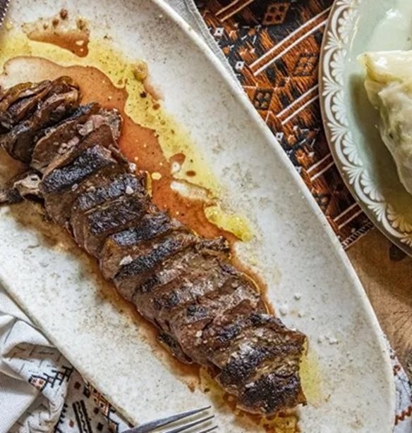 Μερικές από τις πιο δημοφιλείς ταβέρνες της Αθήνας αυτή τη στιγμή