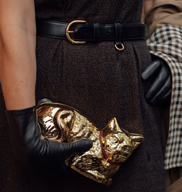 Βρήκαμε το πιο ιδιαίτερο clutch για την έξοδο του ΣΚ
