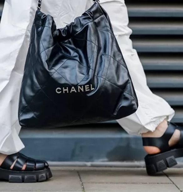 Fisherman sandals: Τα διαχρονικά πέδιλα που οι fashionistas επιλέγουν για την άνοιξη