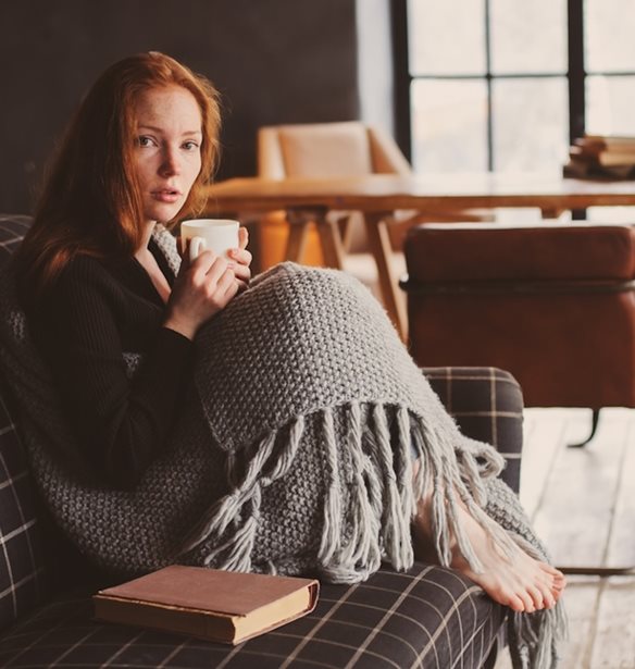 Πες αντίο στην κλασική κουβέρτα: Με ποια minimal λύση από την ΙΚΕΑ θα την αντικαταστήσεις