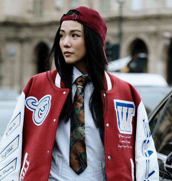 Κολεγιακό στιλ: Πώς θα αποκτήσεις stylish outfits που δεν θα μοιάζουν με στολές