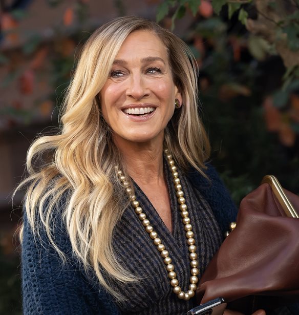 Γι' αυτό το plumping lip gloss "τρελαίνεται" η Sarah Jessica Parker