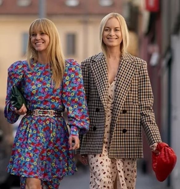 Θα χρειαστείς μόλις 10 δευτερόλεπτα: Το fashion trick στο οποίο ορκίζονται οι fashionistas για κομψό ντύσιμο