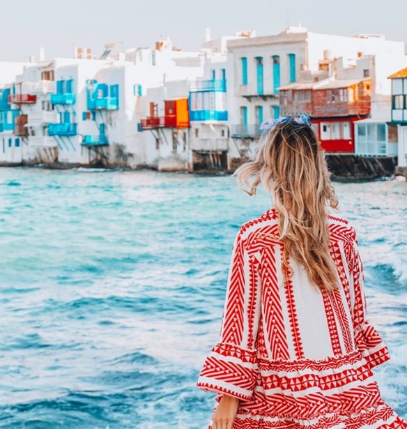 Έφτασε το πρώτο τριήμερο διακοπών; Αυτά τα items είναι must στη βαλίτσα σου