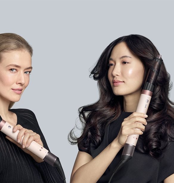 Power of Styling: Αυτό το hair tool προσφέρει αμέτρητα χτενίσματα και δεν επιβαρύνει την τρίχα