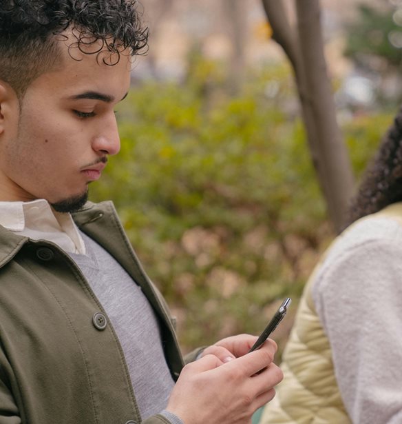 Νιώθεις ζήλια; Δες τι σημαίνει πραγματικά και πώς να τη διαχειριστείς
