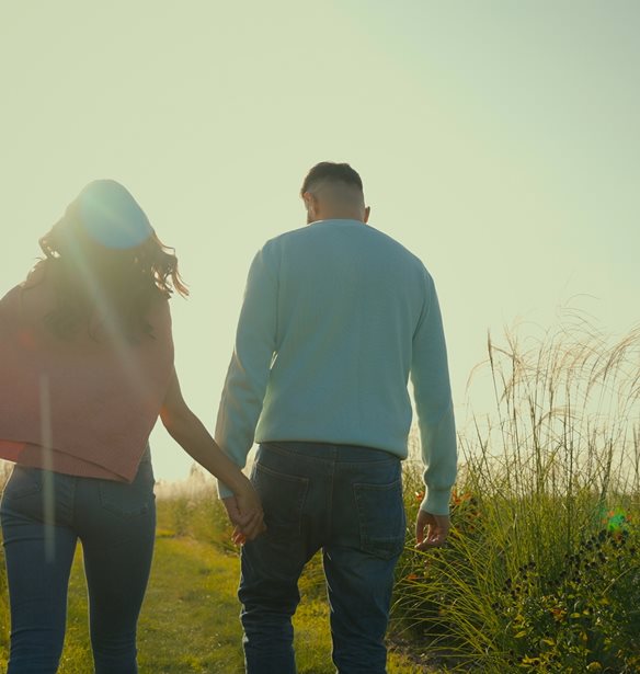 Η editor in chief του ELLE γράφει στο editorial Φεβρουαρίου για τη μεγάλη ύφεση των σχέσεων σήμερα