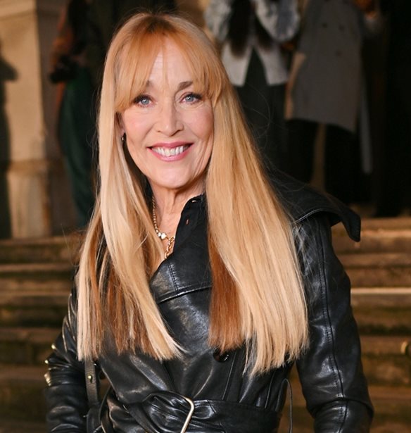 Η Jerry Hall ήταν η πιο καλοντυμένη καλεσμένη στο σόου της Burberry