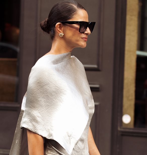 Ορκιζόμαστε: Αυτές οι τσάντες θα πρωταγωνιστήσουν στα festive λουκ του χειμώνα