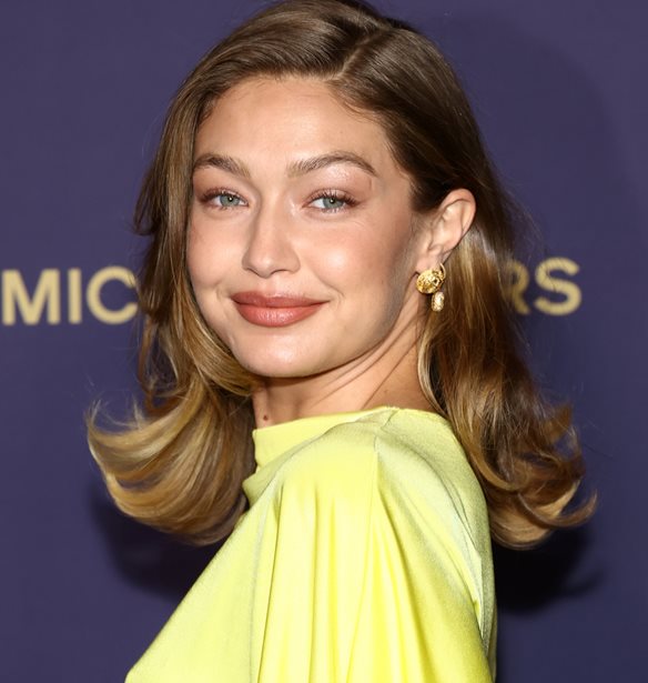 Gigi Hadid: Αυτό είναι το πανωφόρι που δεν αποχωρίζεται