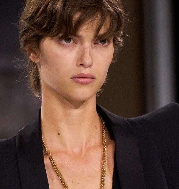 3 φρέσκα κουρέματα που σίγουρα θα σε ανανεώσουν το 2025