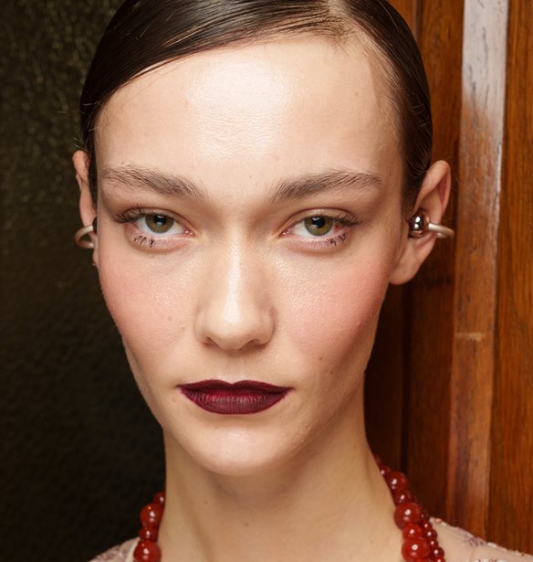 Γι' αυτή την τάση στο μακιγιάζ μιλάει όλο το TikTok τώρα