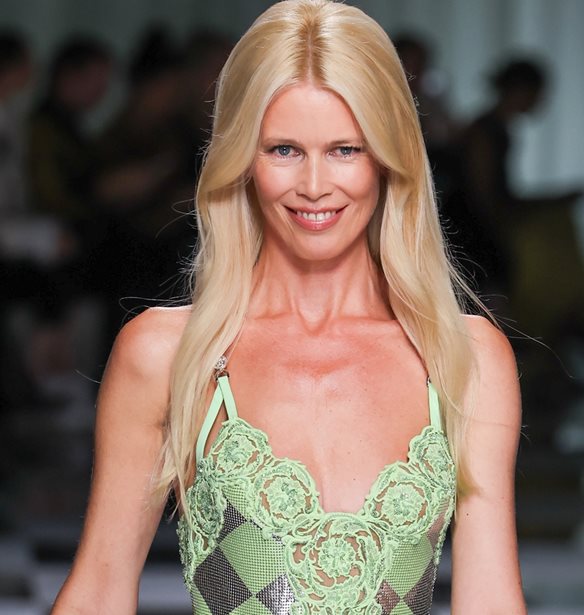Claudia Schiffer: Αυτό είναι ένα από τα μεγαλύτερα μυστικά ομορφιά της