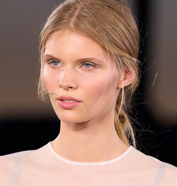 Αυτή τη mascara θέλουν να αποκτήσουν όλες οι beauty addict φέτος τις γιορτές