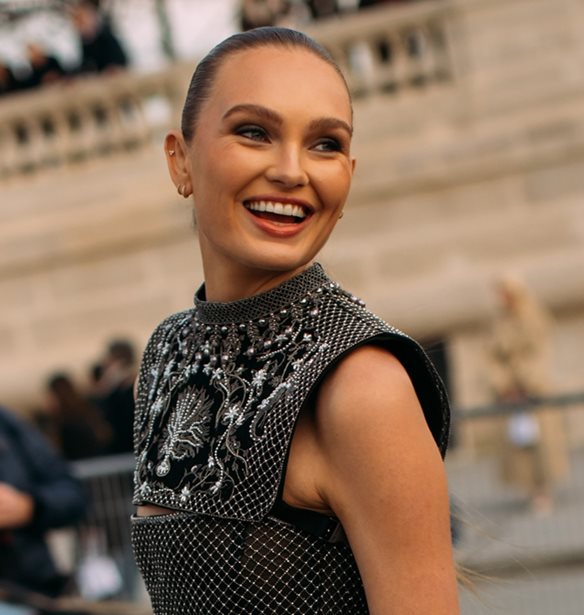 Dress up: 5 stylish τοπ από ZARA για τις βραδινές εξόδους της άνοιξης
