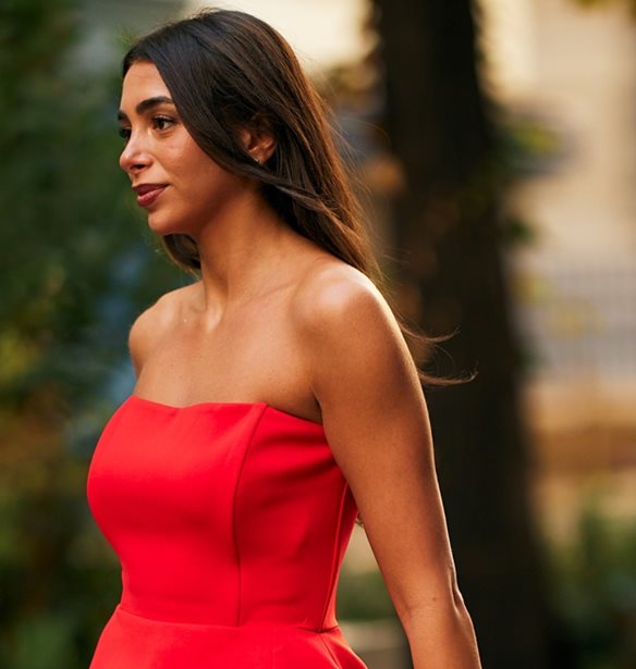 Christmas loading: Με αυτό το φόρεμα από H&M θα σε κοιτούν όλοι