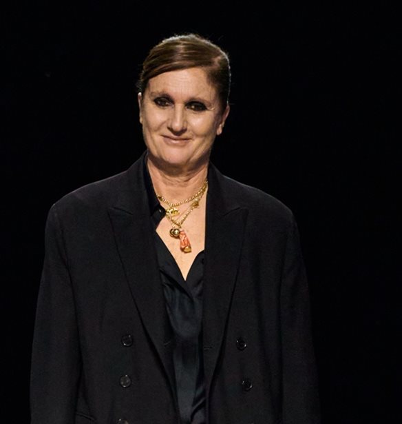 Η Maria Grazia Chiuri επιστρέφει σπίτι: Αναλαμβάνει τα ηνία του οίκου Fendi