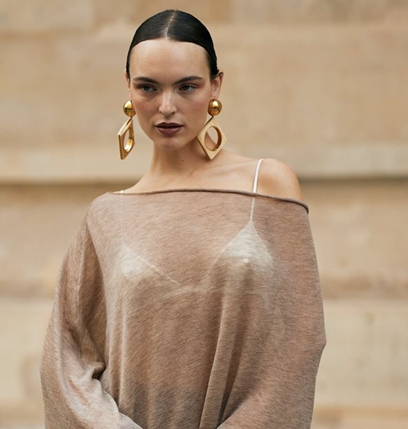 Το σικ color combo που επιλέγουν όλα τα stylish girls τώρα