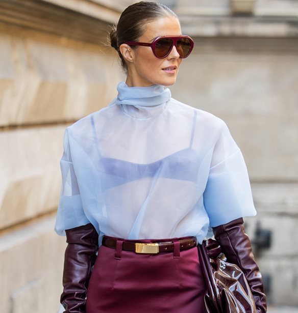 Μπλε & Μπορντό: 3 stylish λουκ για να δοκιμάσεις τον κομψό χρωματικό συνδυασμό