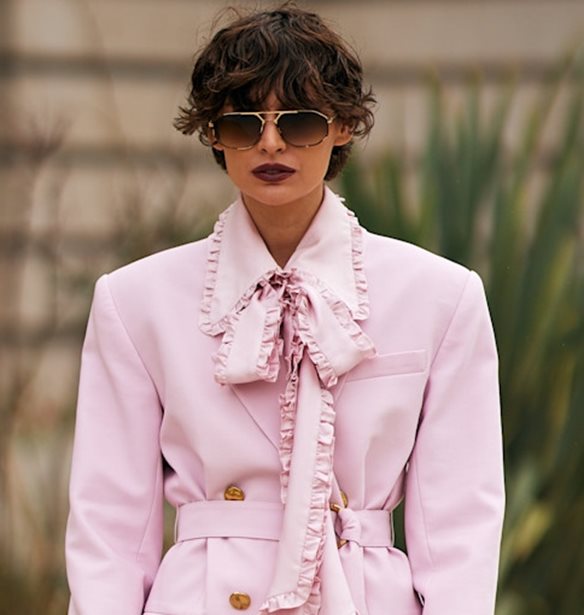 Αυτό το κοστούμι από Mango έχει την ιδανική σιλουέτα που ψάχνεις