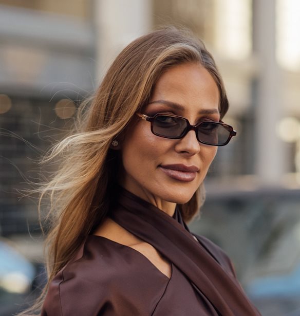 Το effortless χτένισμα για τις κομψές εμφανίσεις των Χριστουγέννων