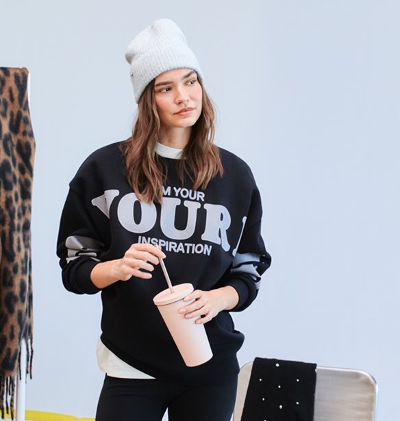 Στη νέα συλλογή της Stradivarius βρήκαμε τα πιο stylish off-duty λουκ για τον χειμώνα