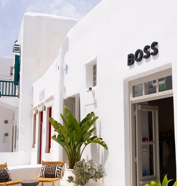 Summer in style: To pop-up store της BOSS επιστρέφει στη Μύκονο