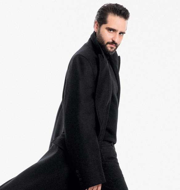 Κωνσταντίνος Μπιμπής: "Είμαστε μια γενιά που πηγαίνει από κρίση σε κρίση"