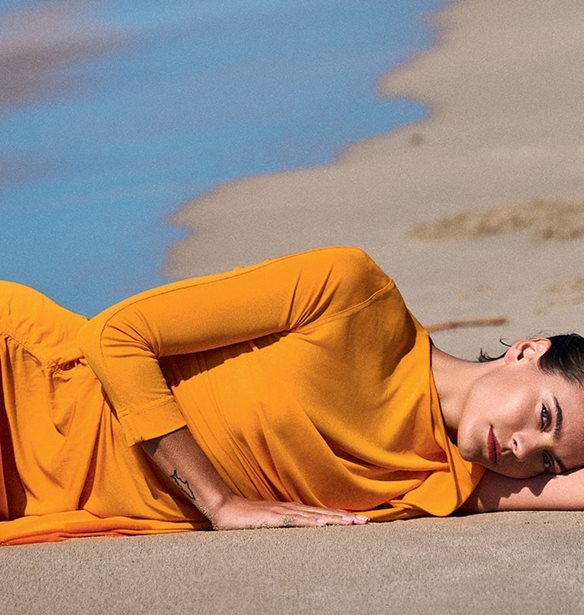 Get Inspo: Τα stylish outfits που θα δημιουργήσουν τις πιο εντυπωσιακές εμφανίσεις στην παραλία