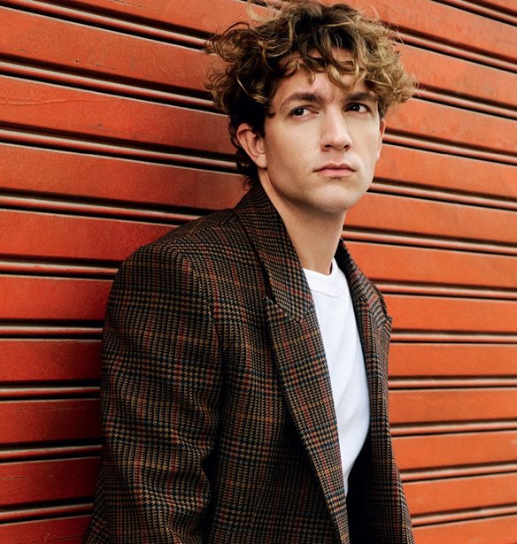 Μιχαήλ Ταμπακάκης: "Με ενδιαφέρει η άποψη των άλλων, αλλά πρώτα θέλω να πείθω εμένα ότι τα έχω καταφέρει"