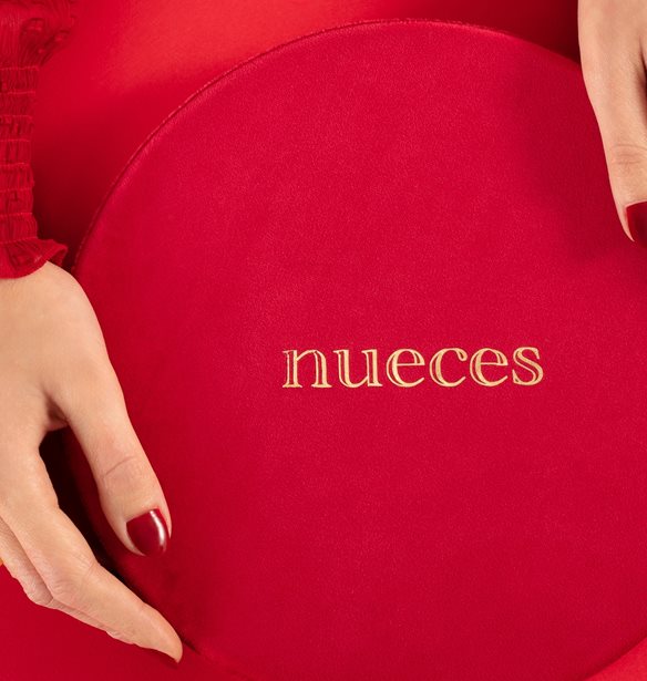 Nueces: Η Τέχνη του Δώρου για τον Άγιο Βαλεντίνο
